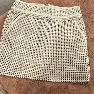 Tory Burch laser cut cream leather skirt- hearts size 0